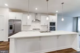 13036 Hattontown Square, Herndon, VA 20171 - Photo 16