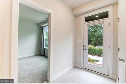 13036 Hattontown Square, Herndon, VA 20171 - Photo 4