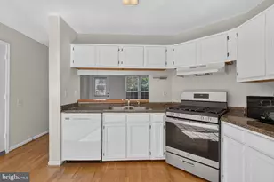 6619 High Valley Ln, Alexandria, VA 22315 - Photo 12