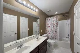4228 Lower Park Dr, Fairfax, VA 22030 - Photo 36