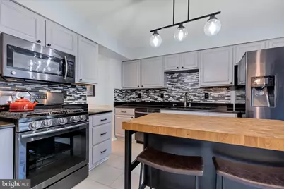 7033 Solomon Seal Court, Springfield, VA 22152 - Photo 6