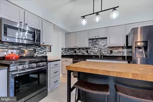 7033 Solomon Seal Ct, Springfield, VA 22152 - Photo 6
