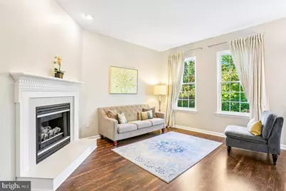 12029 Edgemere Circle, Reston, VA 20190 - Photo 6