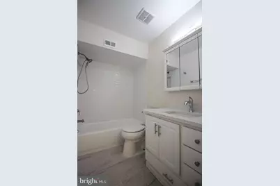 212 Locust Street SE #106, Vienna, VA 22180 - Photo 18