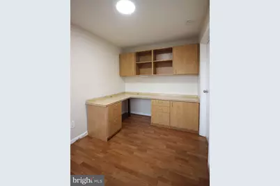 212 Locust Street SE #106, Vienna, VA 22180 - Photo 12