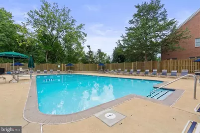 212 Locust Street SE #106, Vienna, VA 22180 - Photo 28