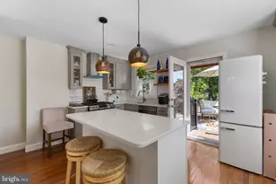 6809 Kenyon Dr, Alexandria, VA 22307 - Photo 6