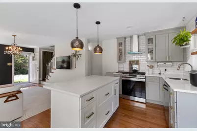 6809 Kenyon Drive, Alexandria, VA 22307 - Photo 1