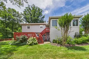 9201 Cherrytree Dr, Alexandria, VA 22309 - Photo 2