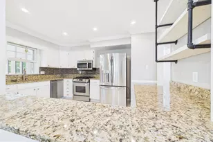 9201 Cherrytree Dr, Alexandria, VA 22309 - Photo 8