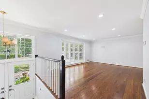 9201 Cherrytree Dr, Alexandria, VA 22309 - Photo 4
