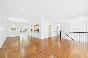 9201 Cherrytree Dr, Alexandria, VA 22309 - Photo 6