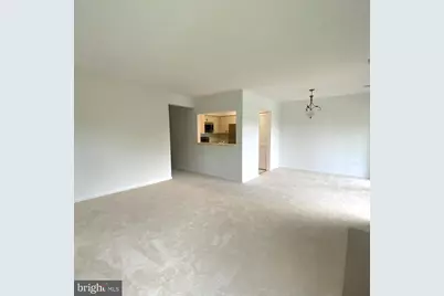 7594 Lakeside Village Drive #M, Falls Church, VA 22042 - Photo 4