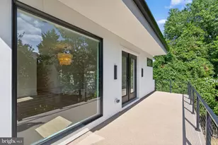 11332 Crescent Dr, Fairfax, VA 22030 - Photo 10