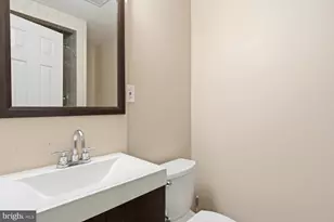 [Address not provided], Fairfax, VA 22033 - Photo 14