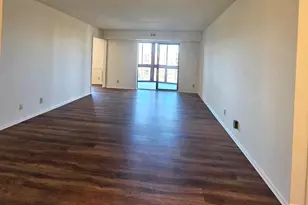 8340 Greensboro Dr, McLean, VA 22102 - Photo 12