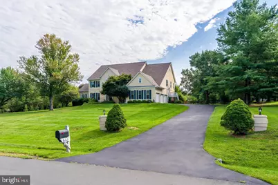 615 Nalls Farm Way, Great Falls, VA 22066 - Photo 2
