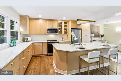 8403 Greeley Boulevard, Springfield, VA 22152 - Photo 10