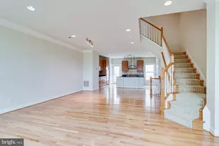 9548 Canonbury Square, Fairfax, VA 22031 - Photo 8