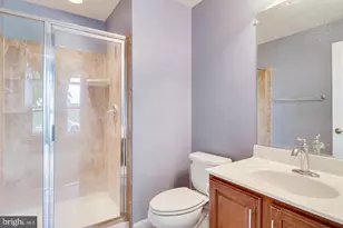9548 Canonbury Square, Fairfax, VA 22031 - Photo 32