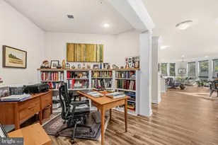 6104 Fairview Farm Dr, Alexandria, VA 22315 - Photo 4