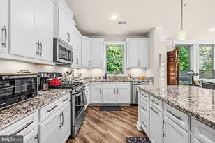 6104 Fairview Farm Dr, Alexandria, VA 22315 - Photo 16