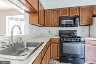 6531 E Brick Hearth Ct E, Alexandria, VA 22306 - Photo 28