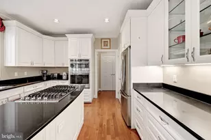 9008 Advantage Ct, Burke, VA 22015 - Photo 8