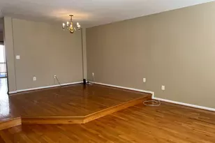 8818 Royal Doulton Ln, Fairfax, VA 22031 - Photo 22