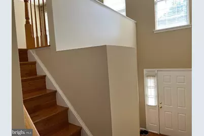 8818 Royal Doulton Lane, Fairfax, VA 22031 - Photo 16