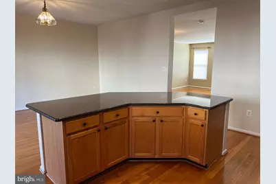 8818 Royal Doulton Lane, Fairfax, VA 22031 - Photo 32