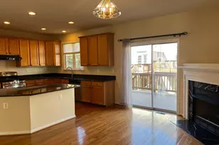 8818 Royal Doulton Ln, Fairfax, VA 22031 - Photo 26
