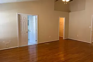 8818 Royal Doulton Ln, Fairfax, VA 22031 - Photo 40