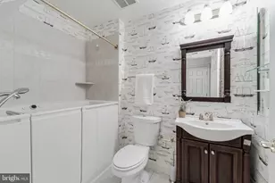 2068 Beacon Heights Dr, Reston, VA 20191 - Photo 68