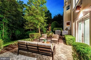 2068 Beacon Heights Dr, Reston, VA 20191 - Photo 10