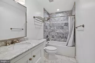 1302 Clayborne House Ct, McLean, VA 22101 - Photo 38