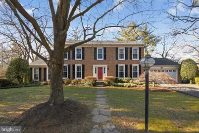 1302 Clayborne House Court, McLean, VA 22101 - Photo 2