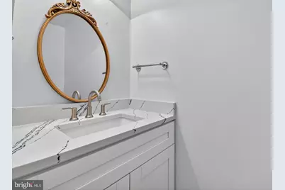 1302 Clayborne House Court, McLean, VA 22101 - Photo 26