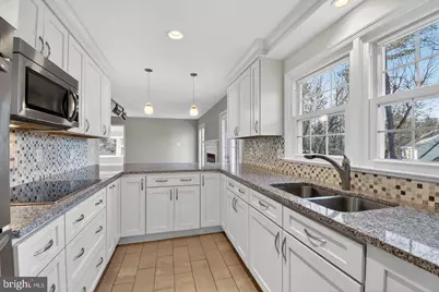 1302 Clayborne House Court, McLean, VA 22101 - Photo 20
