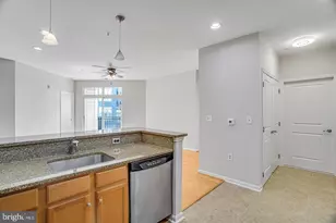 2655 Prosperity Ave, Fairfax, VA 22031 - Photo 6