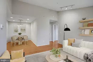 12001 Taliesin Pl, Reston, VA 20190 - Photo 8
