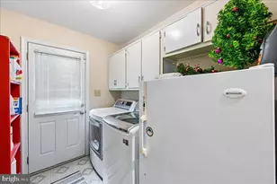 6112 Fox Hill St, Springfield, VA 22150 - Photo 22