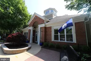 2204 Westcourt Ln, Herndon, VA 20170 - Photo 12