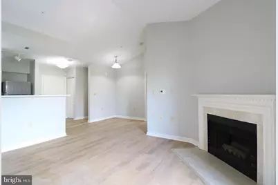 2204 Westcourt Lane #405, Herndon, VA 20170 - Photo 6