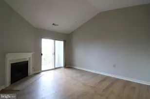 2204 Westcourt Ln, Herndon, VA 20170 - Photo 8