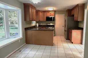 9612 Whitecedar Ct, Vienna, VA 22181 - Photo 8