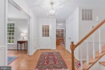 9222 Jeffery Road, Great Falls, VA 22066 - Photo 12