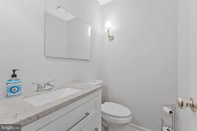 9222 Jeffery Road, Great Falls, VA 22066 - Photo 30