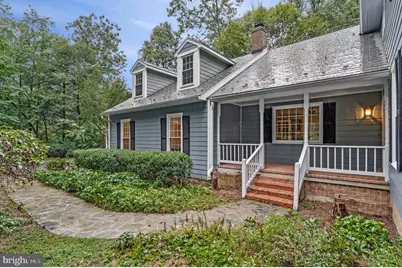 9222 Jeffery Road, Great Falls, VA 22066 - Photo 6