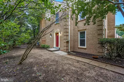 11525 Pine Cone Court, Reston, VA 20191 - Photo 4
